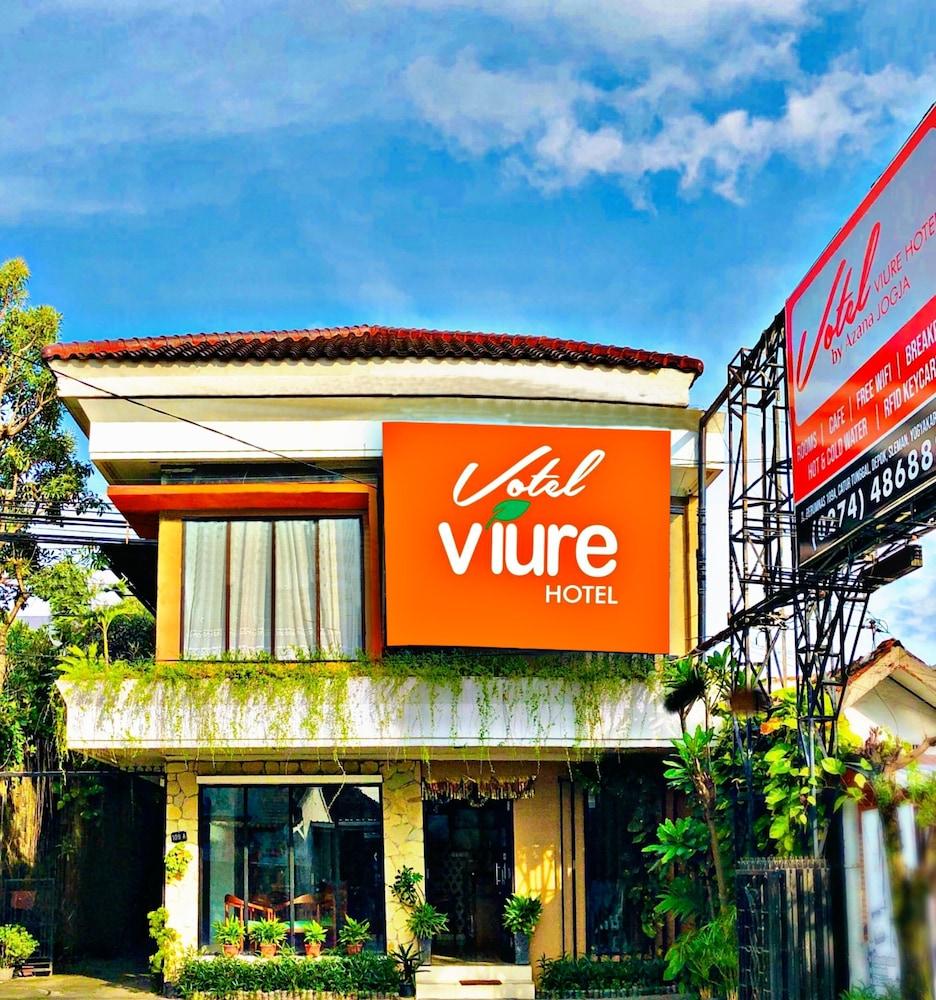 Votel Viure Wisma tamu 3*